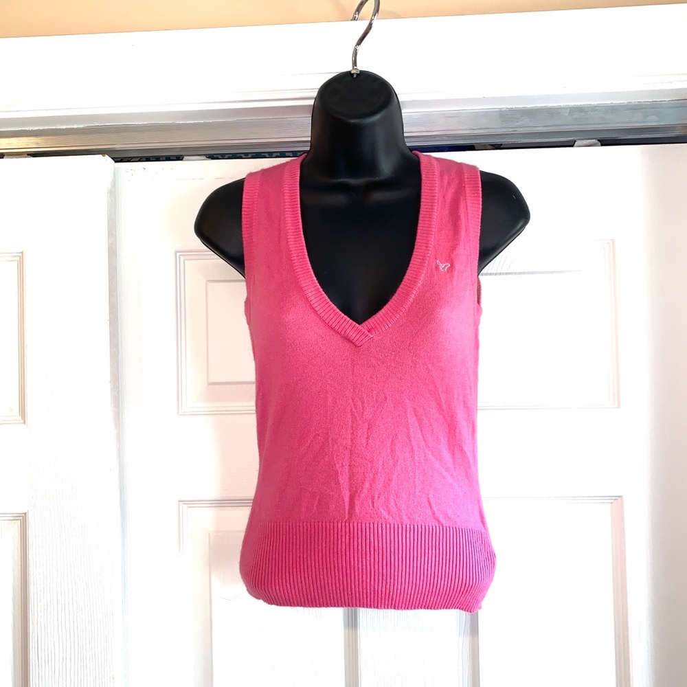 AMERICAN EAGLE hot pink Sweater Vest XS
